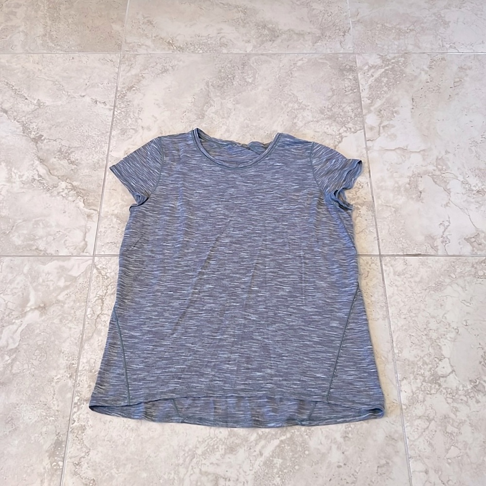 Lululemon top